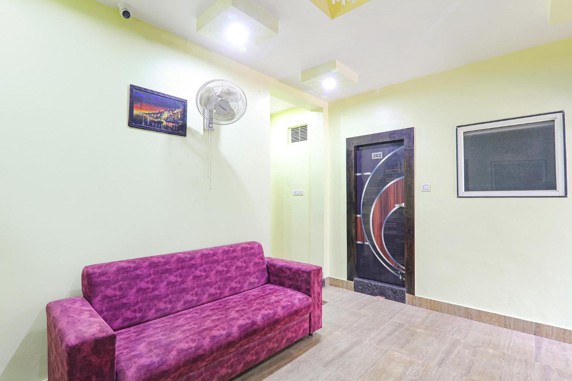 Fabexpress Gs Residency Hotel Benares Buitenkant foto